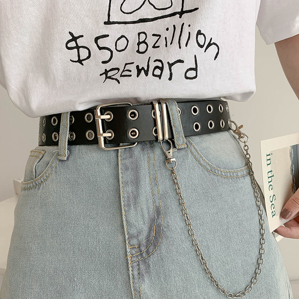 Retro mudel naiste nahast vöö metallelemendiga - kaks mudelit