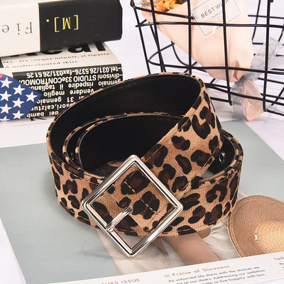 Női öv leopárd mintával és fém elemmel - többféle modell