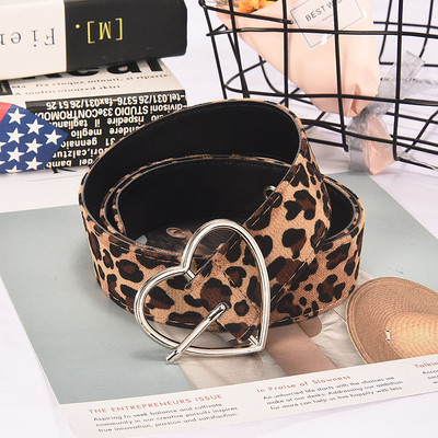 Női öv leopárd mintával és fém elemmel - többféle modell