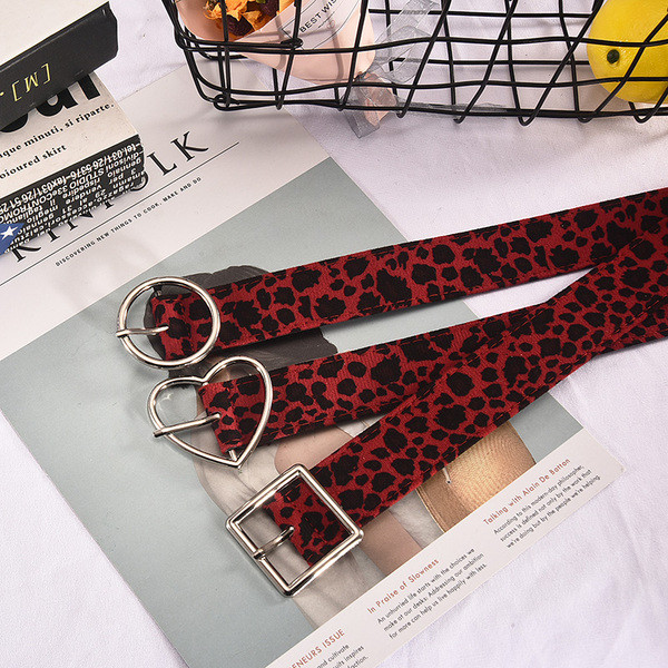 Női öv leopárd mintával és fém elemmel - többféle modell