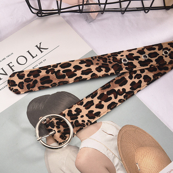 Női öv leopárd mintával és fém elemmel - többféle modell