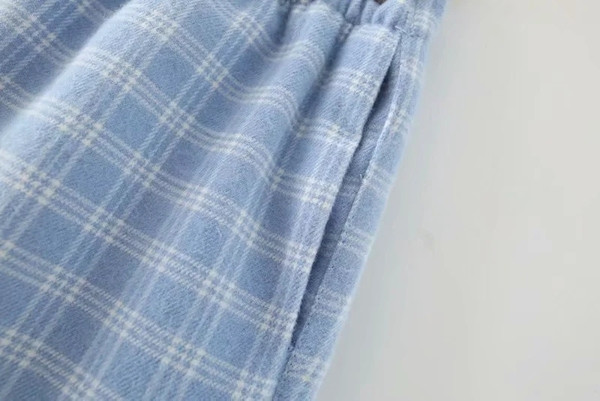 Ikdienas rūtaini sieviešu šorti