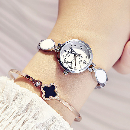 Kvarca pulkstenis ar nerūsējošā tērauda siksniņu