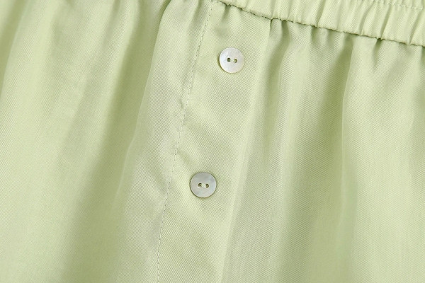 Rohelist värvi vabaaja naiste lühikesed püksid