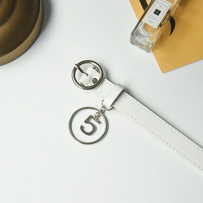 Sieviešu ādas josta ar metāla aksesuāru