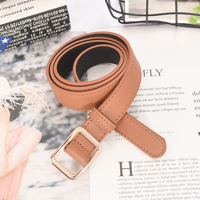 Σύγχρονη γυναικεία δερμάτινη ζώνη με μεταλλικό στοιχείο