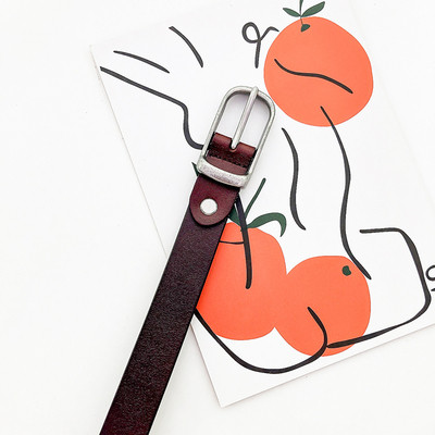 Parasta modeļa sieviešu ādas josta ar metāla elementu