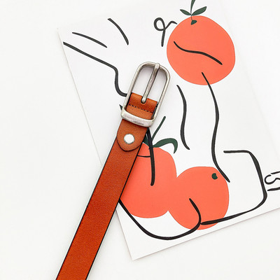 Parasta modeļa sieviešu ādas josta ar metāla elementu