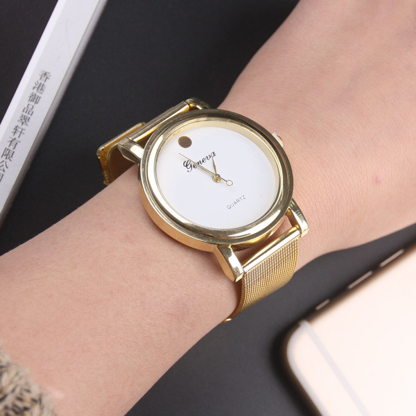 Moderns sieviešu zelta pulkstenis ar metāla siksniņu