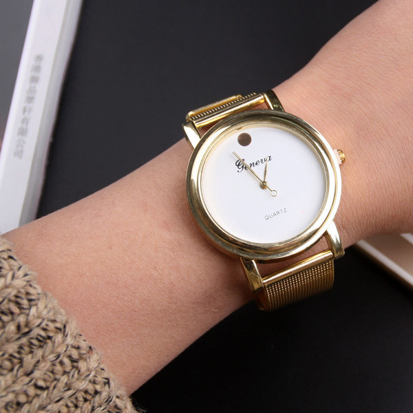 Moderns sieviešu zelta pulkstenis ar metāla siksniņu