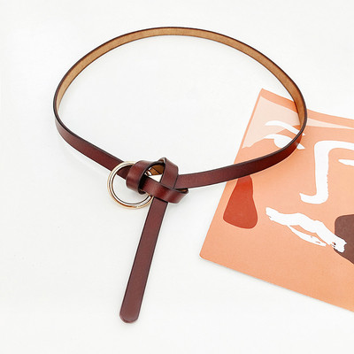 Slaida sieviešu josta ar metāla gredzenu