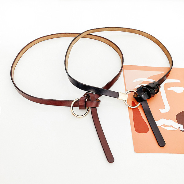 Slaida sieviešu josta ar metāla gredzenu