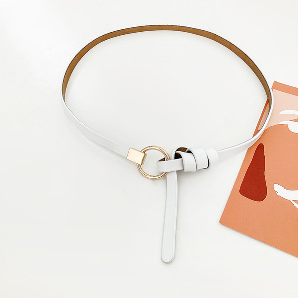 Slaida sieviešu josta ar metāla gredzenu