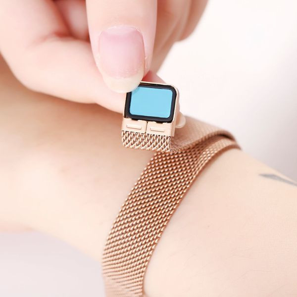 Sieviešu pulkstenis ar metāla siksniņu un kaķa attēlu