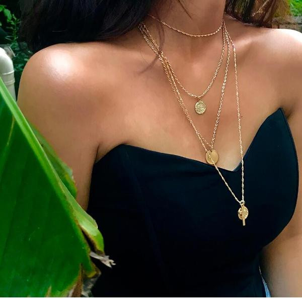 Többsoros női nyaklánc arany színben