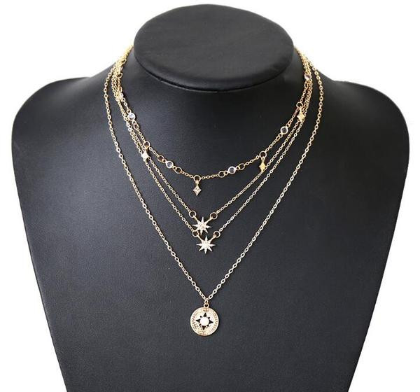 Daudzrindu kaklarota ar rotājumu