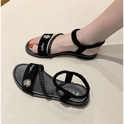 Öko-nahast ja lilltikandist mitmes värvitoonis naiste sandaalid