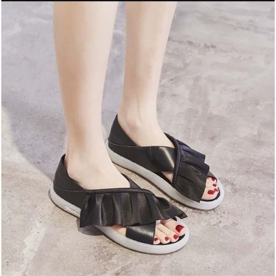 Eko bőrből készült női szandál lapos talppal, két színben