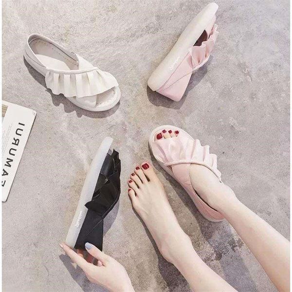 Eko bőrből készült női szandál lapos talppal, két színben