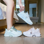 Alkalmi női tornacipő sima modell fűzővel és vastag talppal