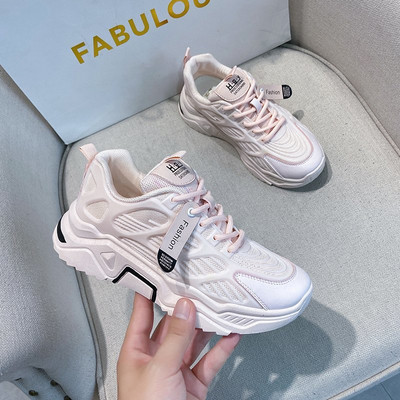 Alkalmi női tornacipő sima modell fűzővel és vastag talppal