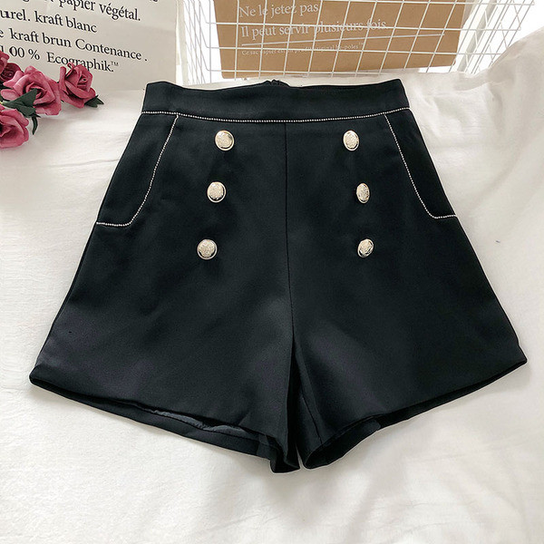 Modernūs moteriški šortai aukštu juosmeniu ir sagomis