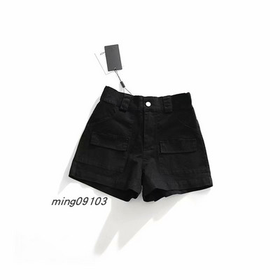 Μοντέρνα γυναικεία σορτς με τσέπες - ψηλή μέση