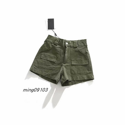 Μοντέρνα γυναικεία σορτς με τσέπες - ψηλή μέση