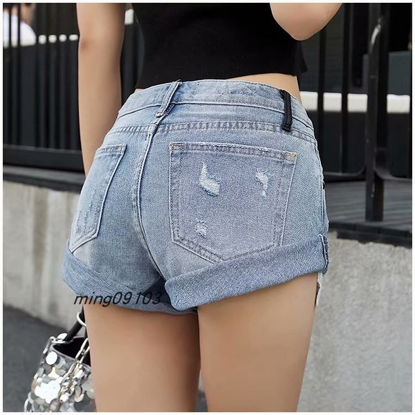 Ženske traper kratke hlače sa poderanim motivima