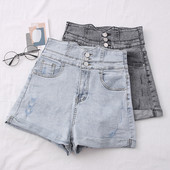 Γυναικεία σορτς τζιν με ψηλή μέση και σκισμένα μοτίβα
