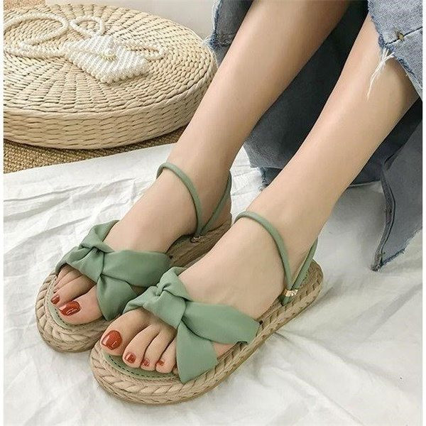 Női műbőr szandál szalaggal és lapos talppal