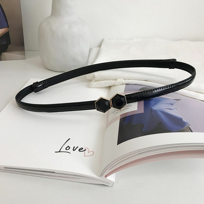 Vékony női öv ruhához illő