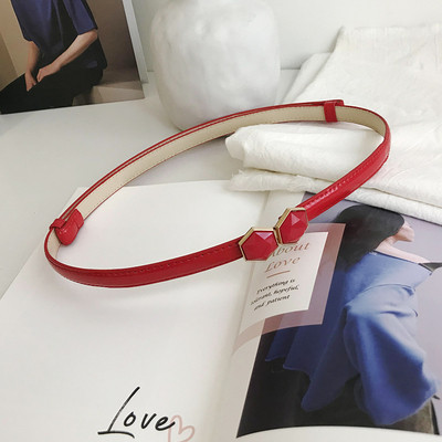 Vékony női öv ruhához illő