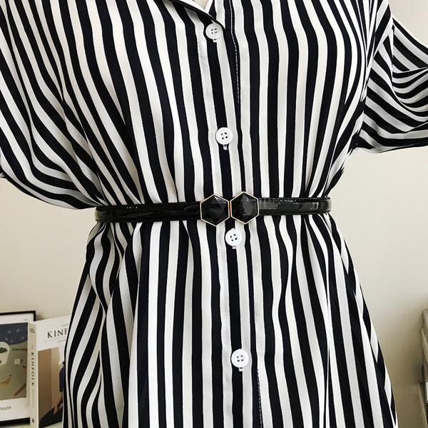 Vékony női öv ruhához illő