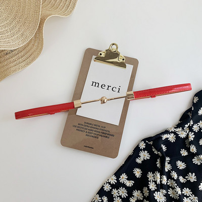 Moodne naiste peenike vöö, mis on valmistatud ökonahast ja metallelemendist