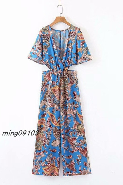 Moodne naiste kombinesoon spits-kaelusega ja väljalõigetega