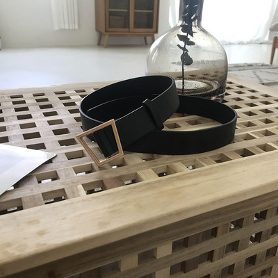 Modern női öko-bőr öv fém csattal