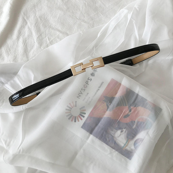 Női vékony eco-bőr öv fém csattal