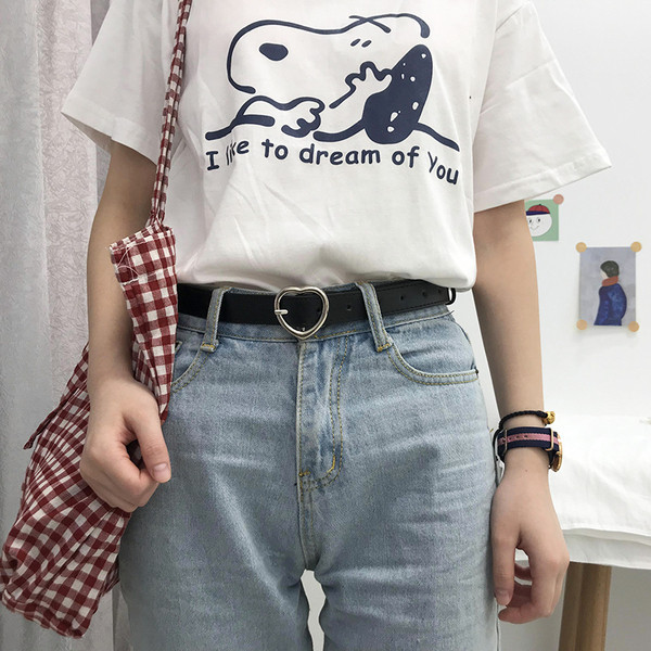 Női bőr öv fém szívvel