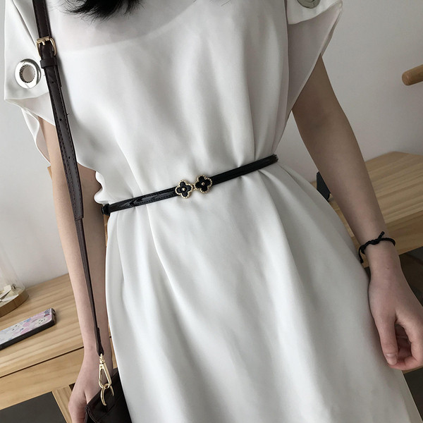 Taljele sobiv õhuke metalllilledega naiste vöö