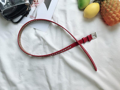 Modern női öv fém elemmel - öko bőr