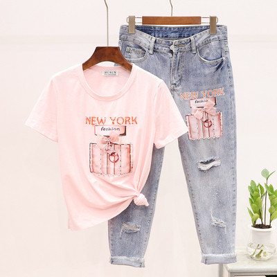 Modern női kétrészes szett, benne egy póló + hosszú farmer szakadt motívumokkal