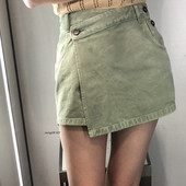 Moderna ženska suknja-hlače s transferom