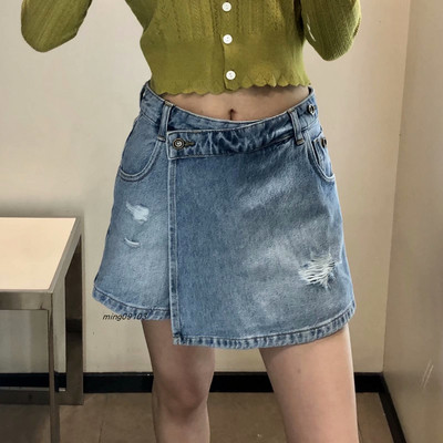 Moderna ženska suknja-hlače s transferom