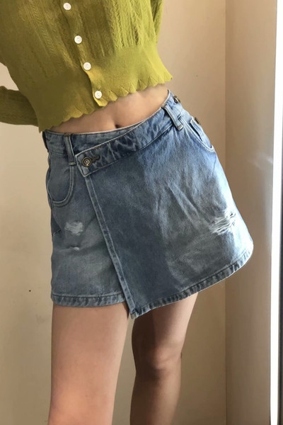 Moderna ženska suknja-hlače s transferom