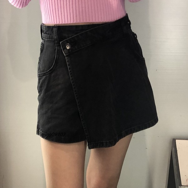 Moderna ženska suknja-hlače s transferom