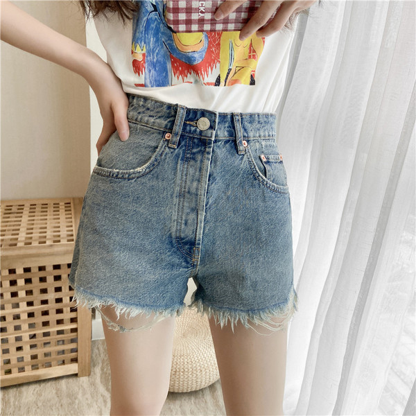 Új modell farmer rövidnadrág szakadt motívumokkal