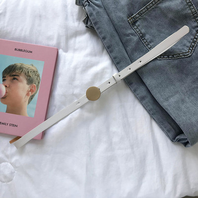 Ženski tanki remen s metalnim elementom prikladan za struk