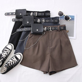 Női rövidnadrág - övvel és magas derékkal