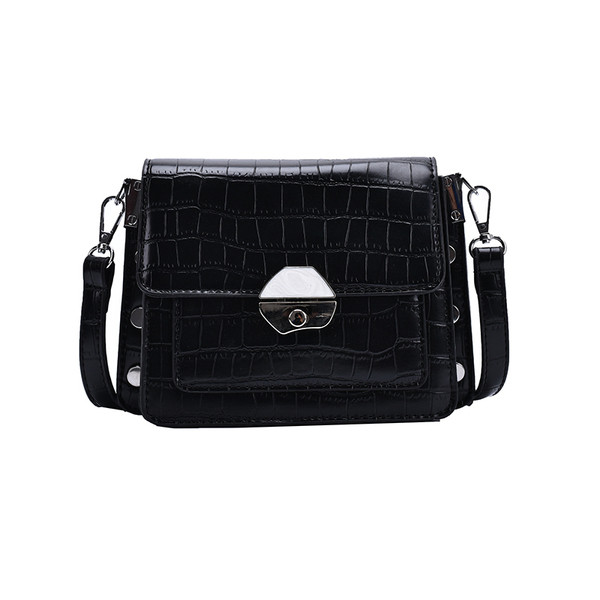 Ženska kožna torba s dugom ručkom i metalnom kopčom